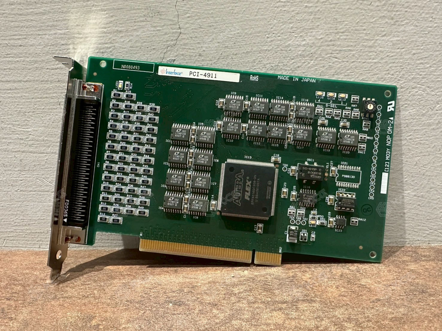 INTERFACE<br/>PCI-4911