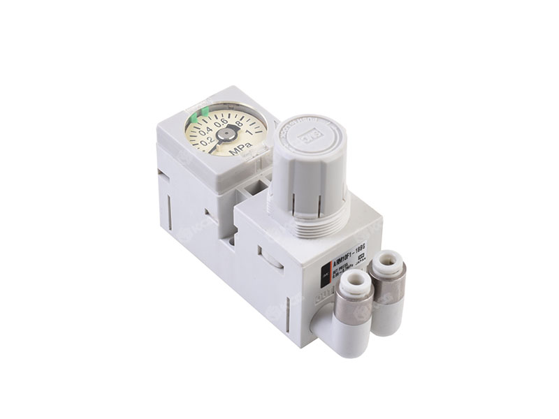 SMC<br/>ARM10F1-18G
