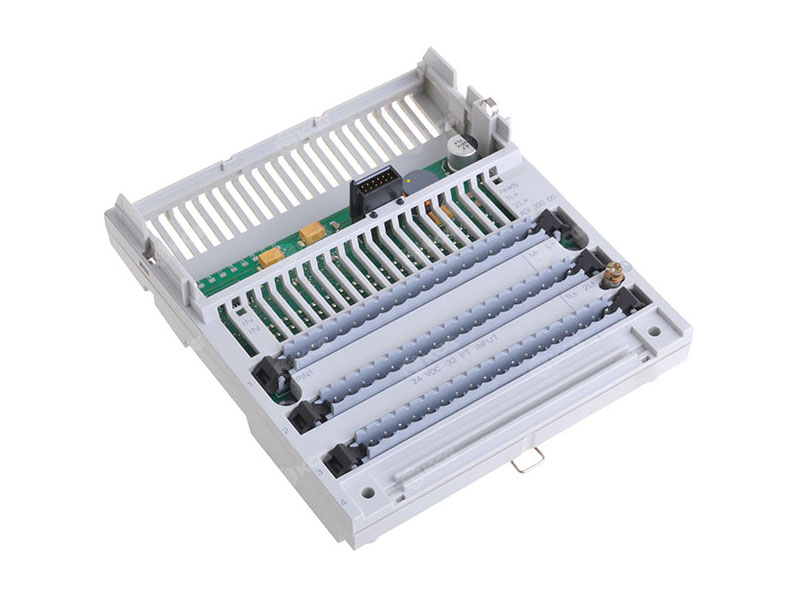 SCHNEIDER<br/>170ADI35000