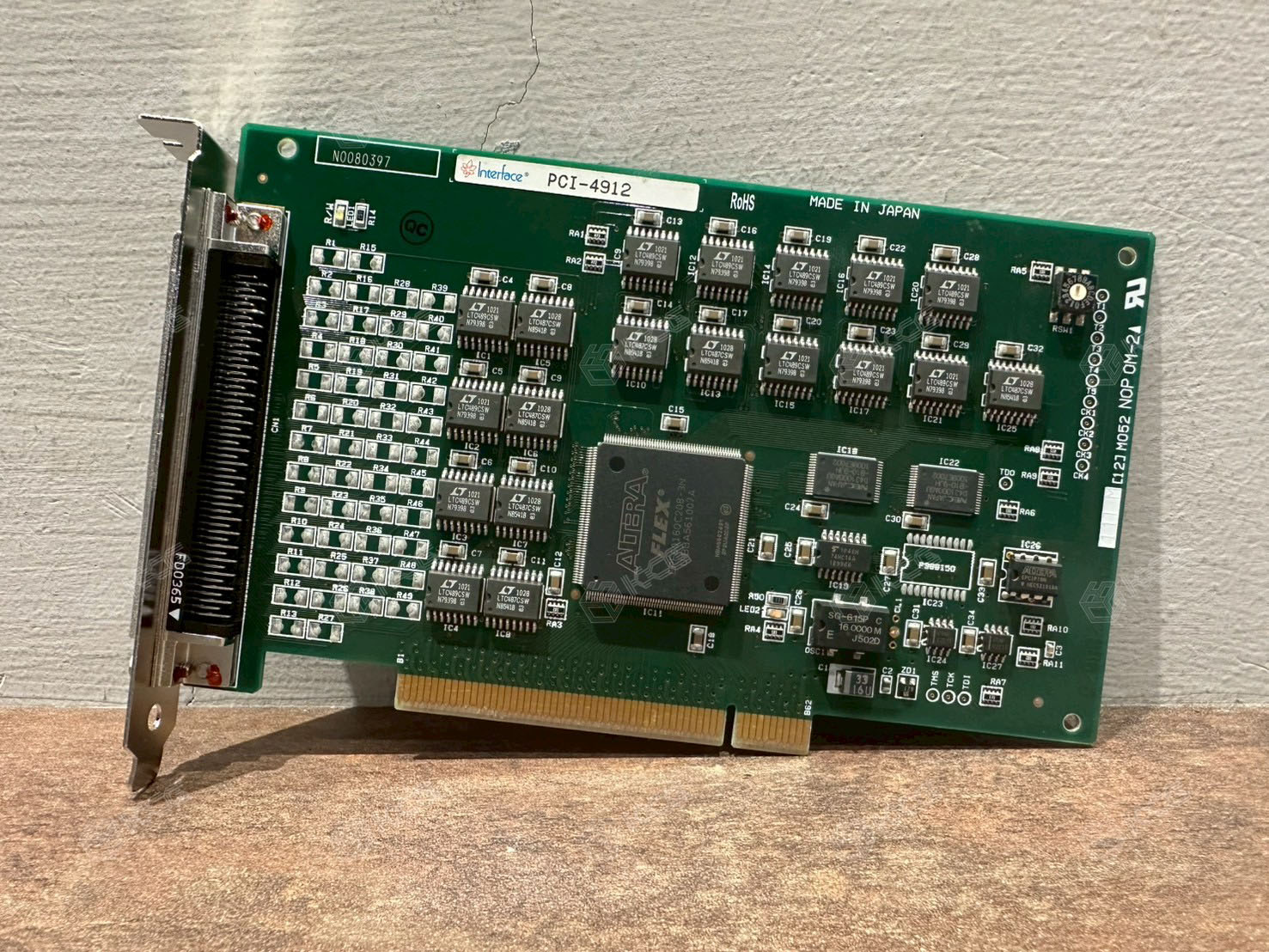 INTERFACE<br/>PCI-4912