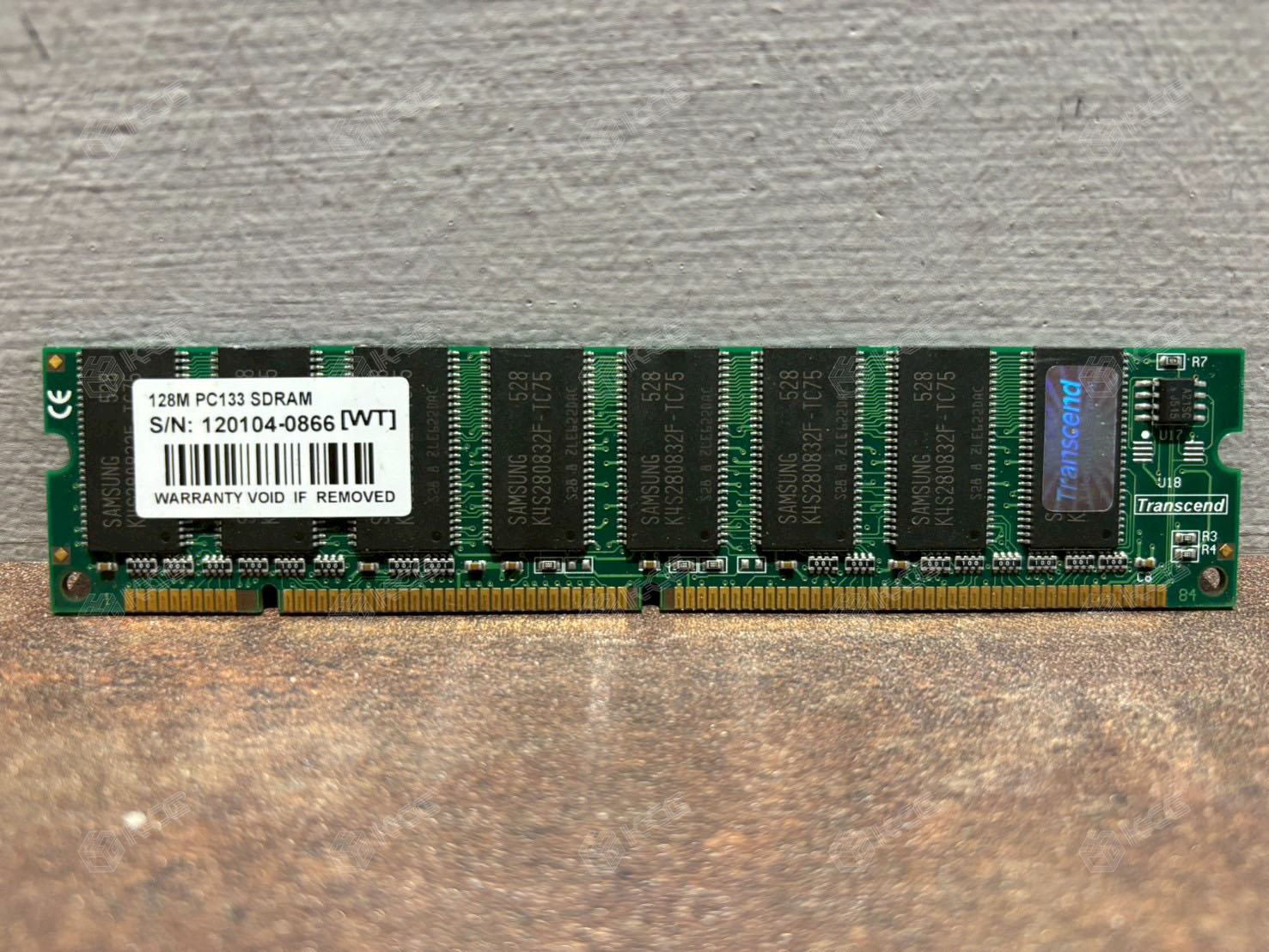 TRANSCEND<br/>128M PC133 SDRAM