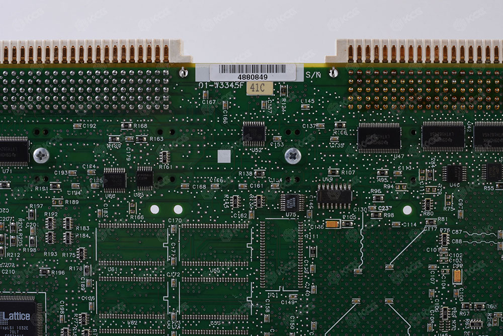 MOTOROLA MVME2304 01-W3345F-41C VMEbus 工業控制主板